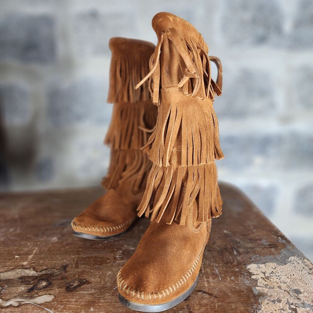 MINNETONKA sz 7 brown suede 3 layer fringe boots